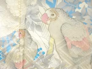 アンティーク　オウム模様刺繍振袖
